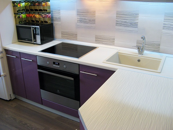 Кухня, фиолетовый металлик